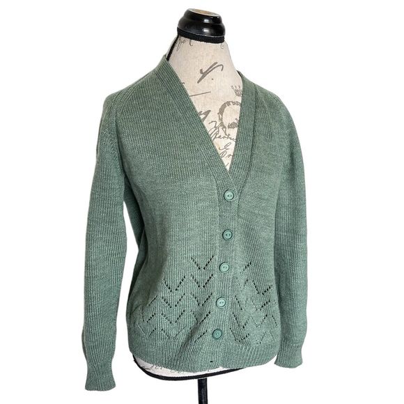 Green Women’s Cardigan Sweater Size Large Button  Chunky Knit Grandmacore Spring - Picture 3 of 13